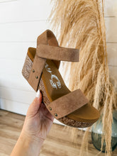 Load image into Gallery viewer, Very G: Devon Sandal