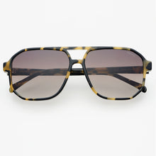 Load image into Gallery viewer, Billie Sunglasses - Tortoise