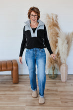 Load image into Gallery viewer, Out On Top Vest