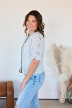 Load image into Gallery viewer, Fresh Outlook Top