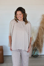 Load image into Gallery viewer, Need To Getaway Top