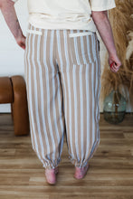 Load image into Gallery viewer, Take It From Here Pant