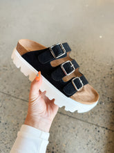Load image into Gallery viewer, Very G: Plaza Sandal