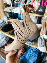 Load image into Gallery viewer, Very G: Leah Boot