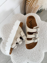 Load image into Gallery viewer, Very G: Plaza Sandal