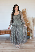 Load image into Gallery viewer, Created Beauty Dress