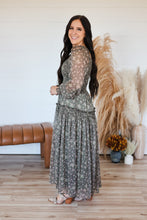 Load image into Gallery viewer, Created Beauty Dress