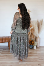 Load image into Gallery viewer, Created Beauty Dress