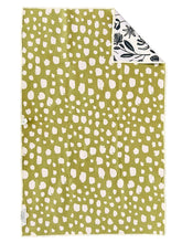 Load image into Gallery viewer, Vintage Highway Reversible Hand Towel