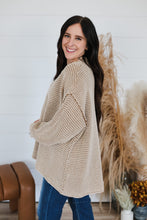 Load image into Gallery viewer, Catch On Top