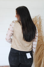 Load image into Gallery viewer, Live Freely Vest