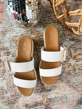 Load image into Gallery viewer, MIA: Kenzy Sandal
