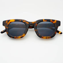 Load image into Gallery viewer, Deni Sunglasses- Tortoise