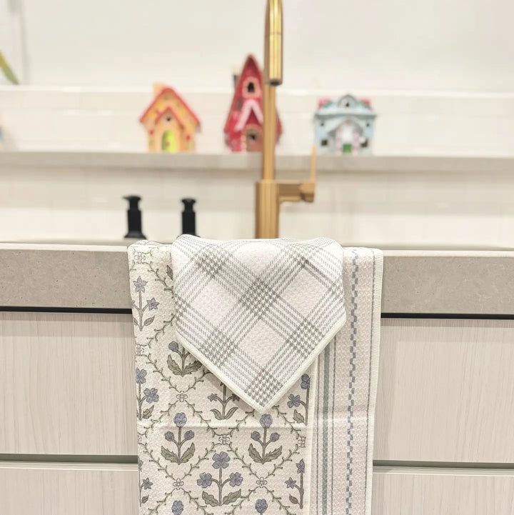 Lumi/Glacier: Reversible Sided-Hand Towel Washcloth Set