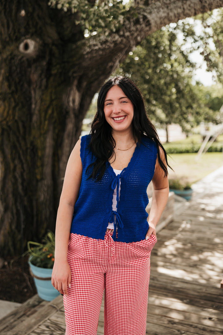 An Easy Yes Top