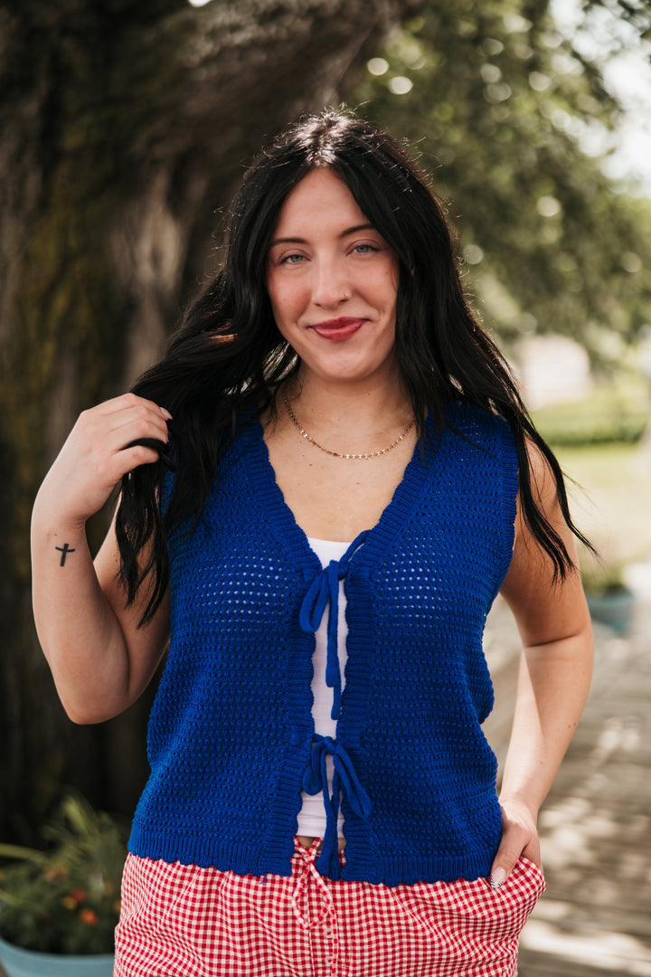 An Easy Yes Top