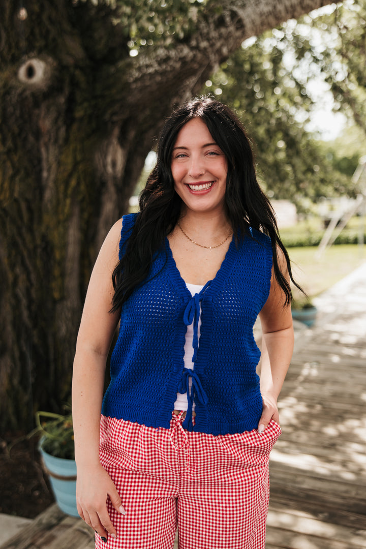 An Easy Yes Top