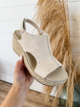 Load image into Gallery viewer, Very G: Sawyer Sandal
