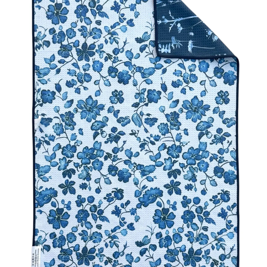 Blue Willow: Reversible Hand Towel