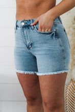 Load image into Gallery viewer, PLUS: Judy Blue: Here Comes The Sun Shorts
