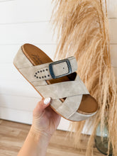 Load image into Gallery viewer, Blowfish: Find Me There Sandal
