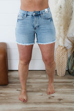 Load image into Gallery viewer, PLUS: Judy Blue: Here Comes The Sun Shorts
