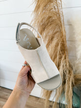 Load image into Gallery viewer, Very G: Sawyer Sandal
