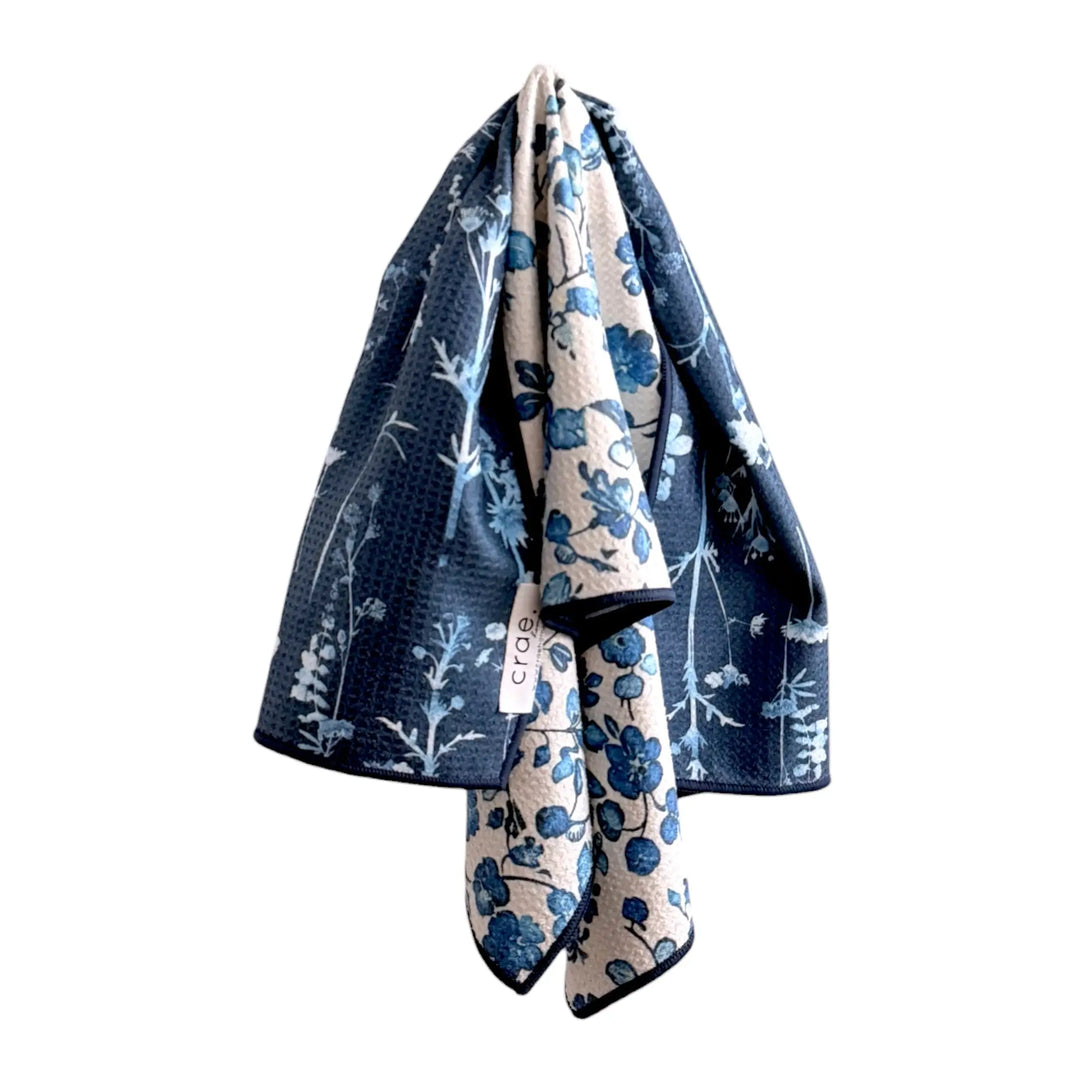 Blue Willow: Reversible Hand Towel