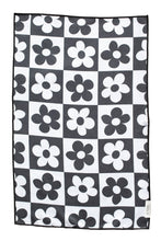 Load image into Gallery viewer, 8 Track Reversible Hand Towel
