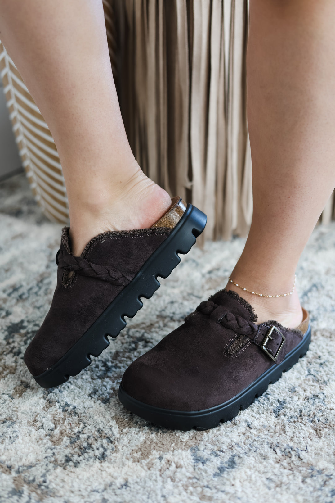 Very G: Cali Clog