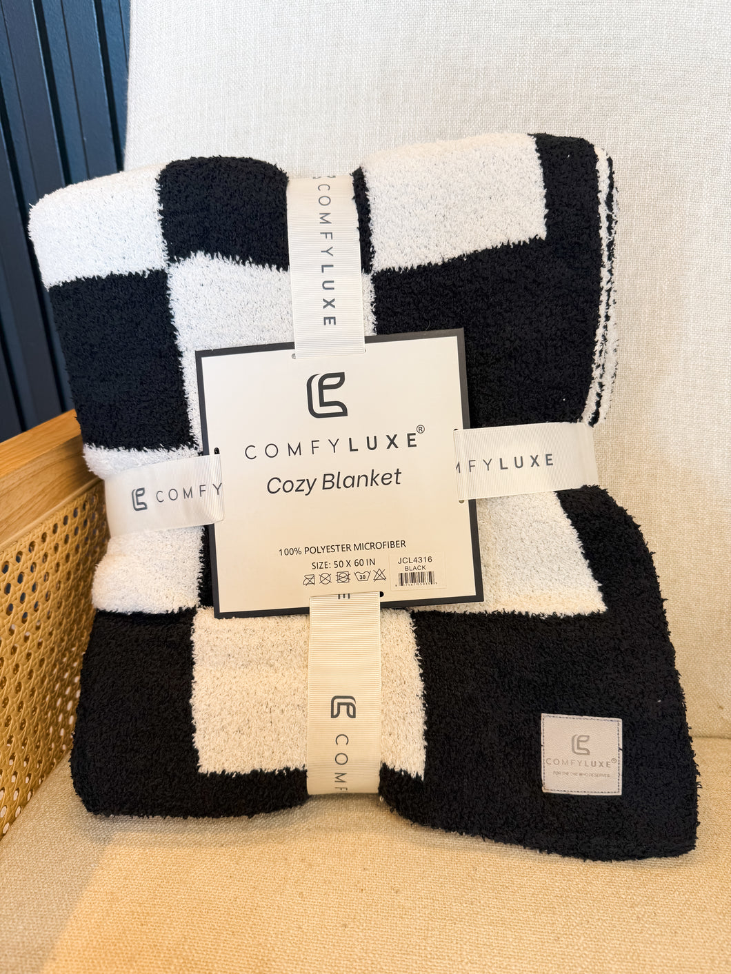 Checkered Comfy Luxe Blanket