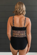 Load image into Gallery viewer, Chasing Tides Ribbed Swim Top

