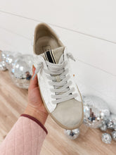 Load image into Gallery viewer, Shushop: Paula Sneaker
