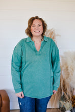 Load image into Gallery viewer, Heart To Break Top
