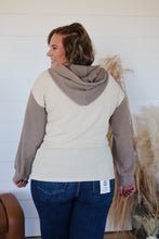 Load image into Gallery viewer, Look At Me Top
