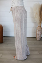 Load image into Gallery viewer, Find Out Pant
