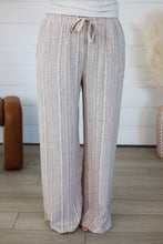 Load image into Gallery viewer, Find Out Pant
