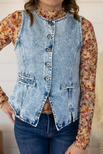 Load image into Gallery viewer, In The Know Top
