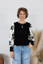 Load image into Gallery viewer, Look At You Top
