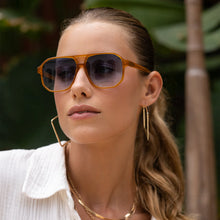 Load image into Gallery viewer, Billie Sunglasses - Light Brown
