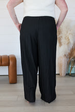 Load image into Gallery viewer, PLUS: Heart Out There Pant
