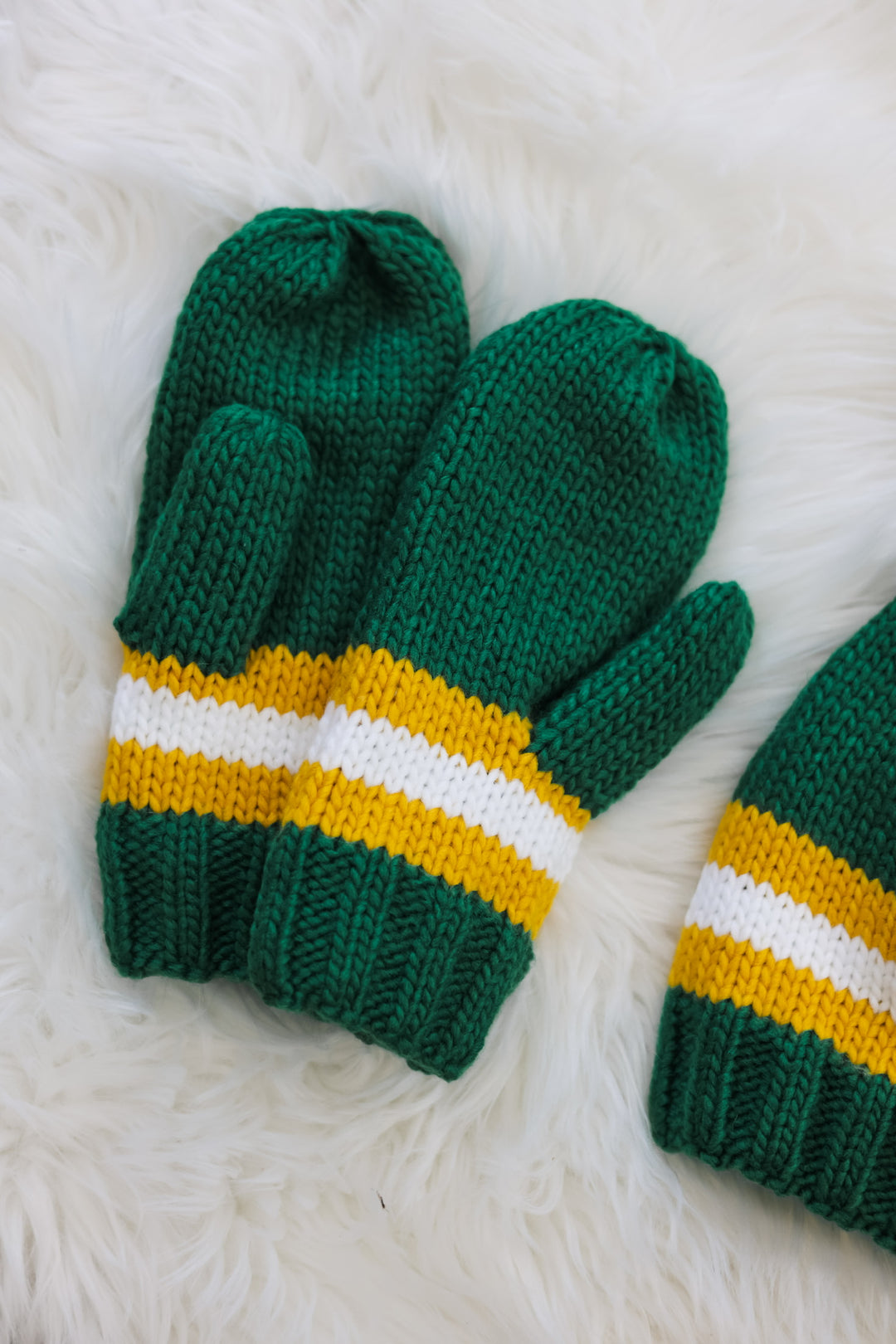 Everlasting Luck Mittens