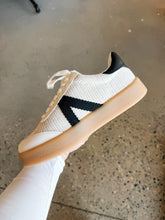 Load image into Gallery viewer, MIA: Axel Sneaker
