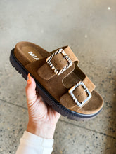 Load image into Gallery viewer, MIA: Gen Suede Sandal
