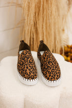 Load image into Gallery viewer, Very G: Sandra Shoe
