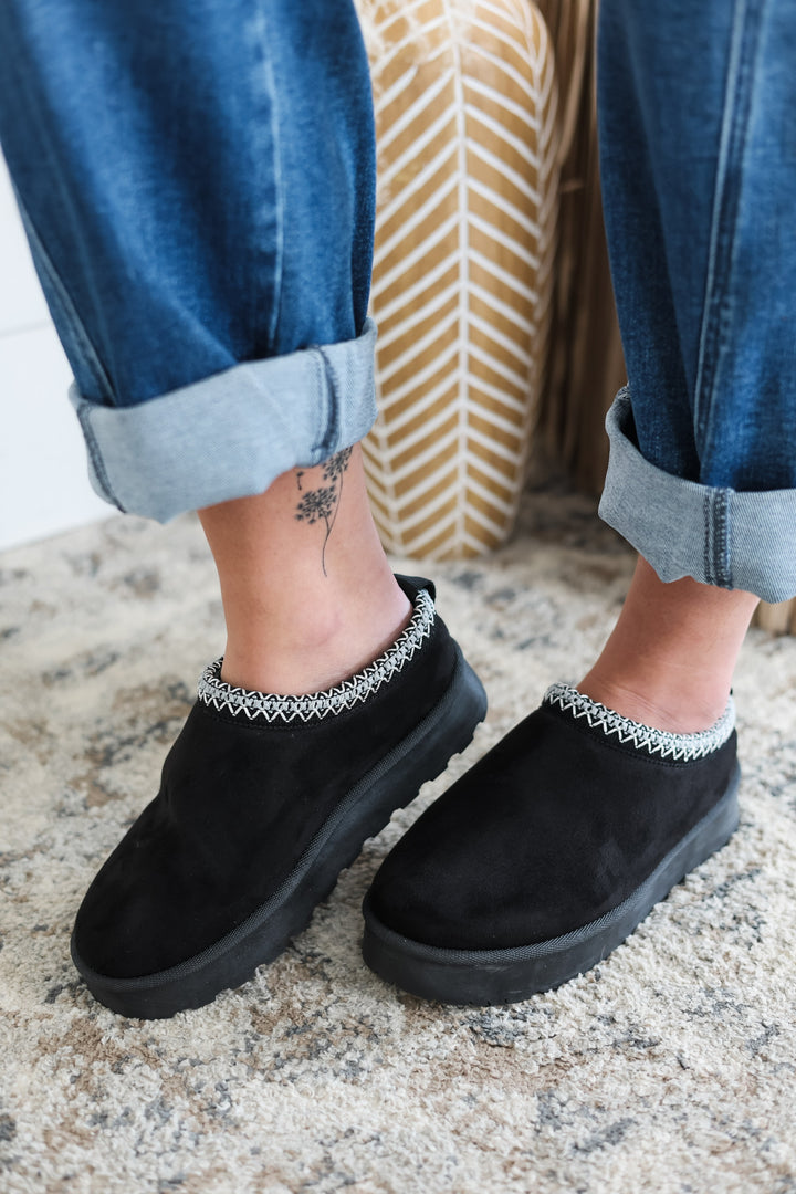 MIA: Lyanna Slipper
