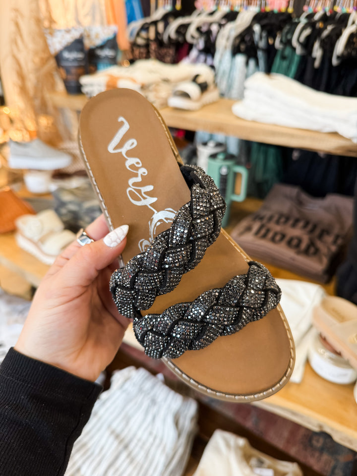 Very G: Nalani Sandal