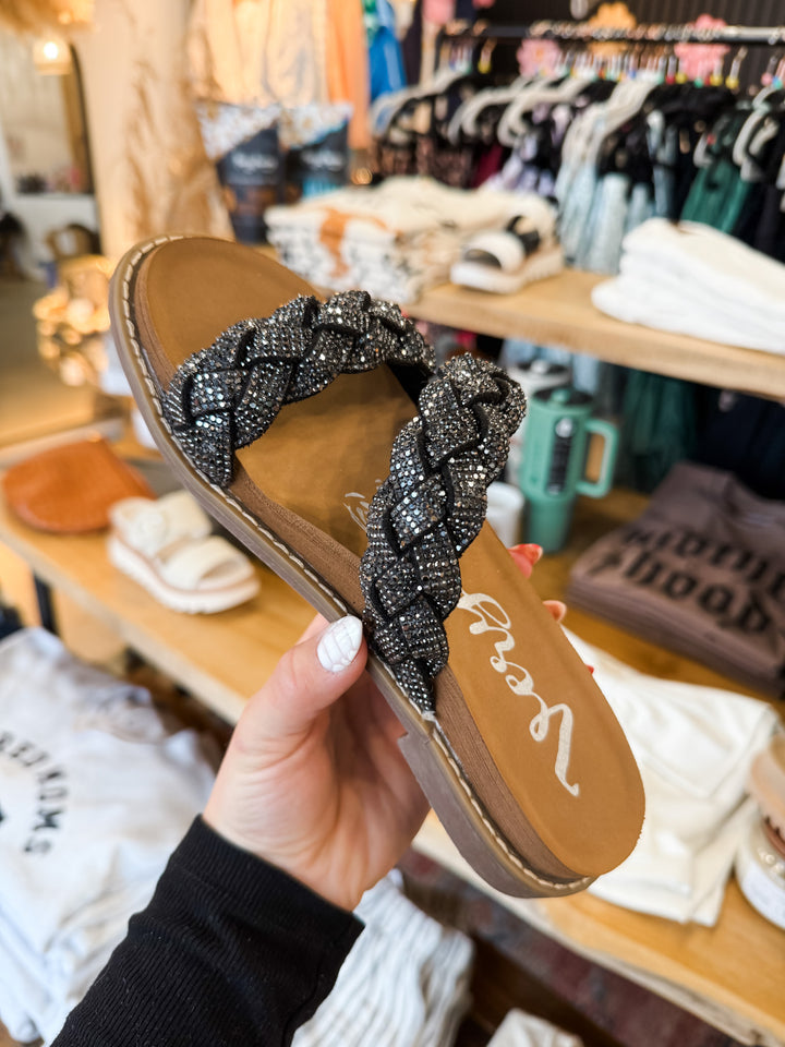 Very G: Nalani Sandal