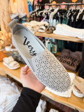 Load image into Gallery viewer, Very G: Nicole Sneaker
