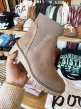 Load image into Gallery viewer, Very G: Magnolia Boot
